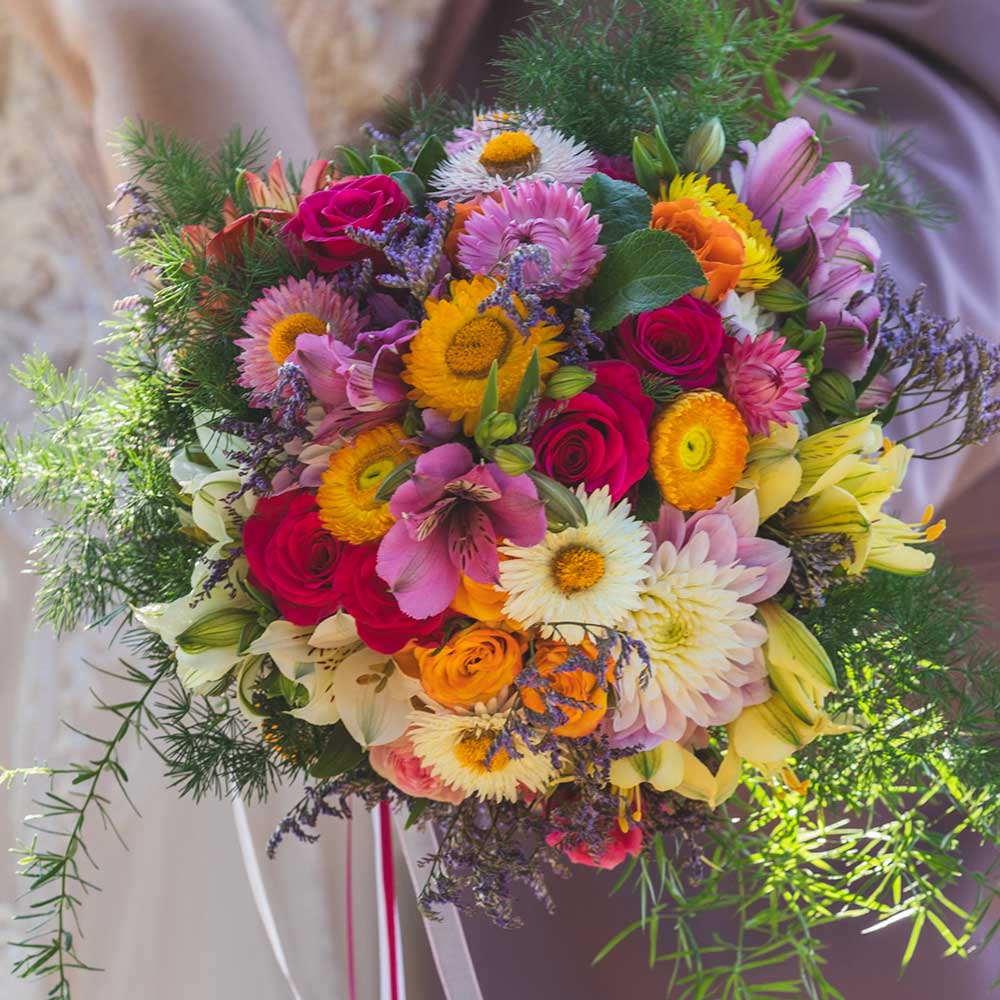 Ein bunter Strauß Sommerblumen